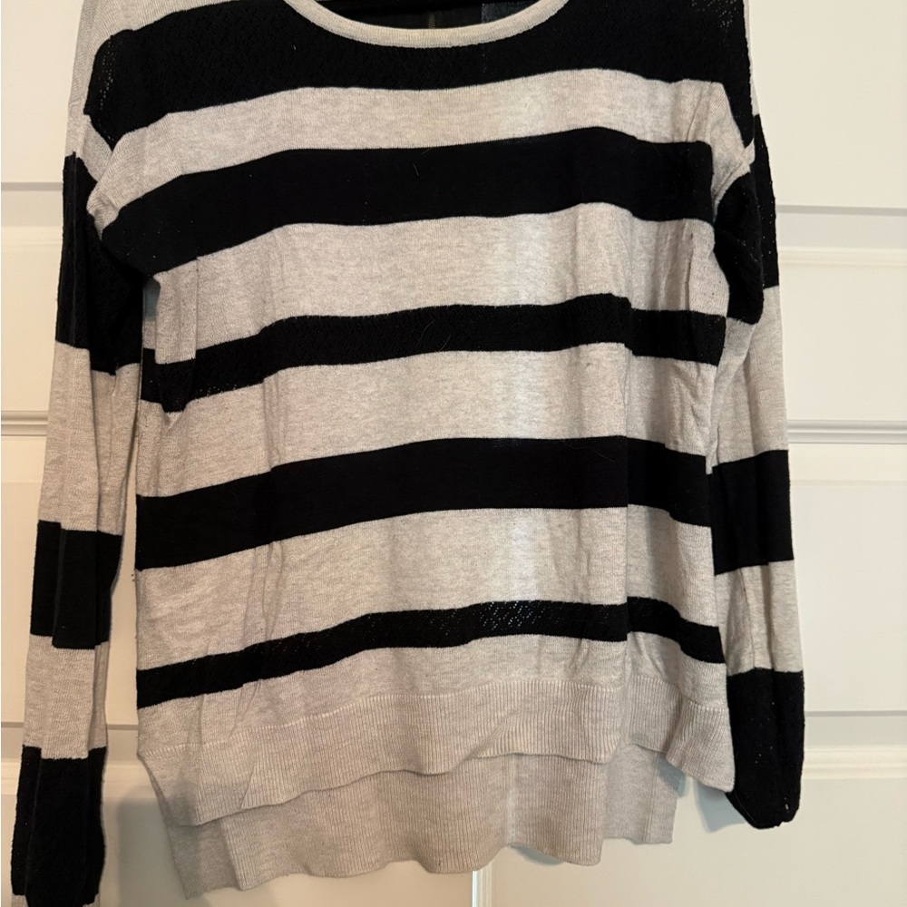 American Rag Black and Cream Knit Top
